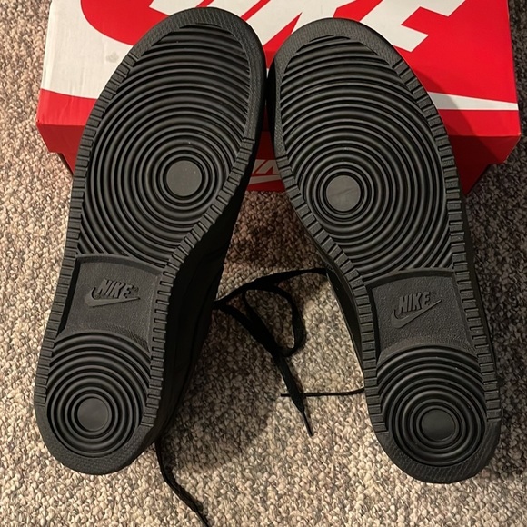 Nike Court Vision Sneakers- Size 13 - Picture 5 of 8